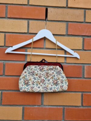 Vintage Floral Tapestry Snap Clasp Bag with Chain