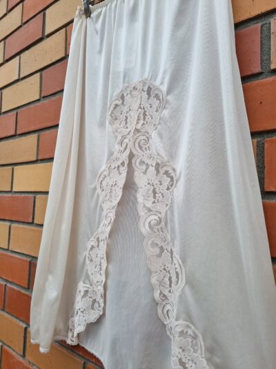 Triumph Cream Slip Skirt with lace front | Best fit 12-14 - Image 2