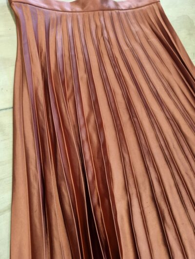 Kilt Rust Pleat Midi Skirt | Best fit 10 - Image 3