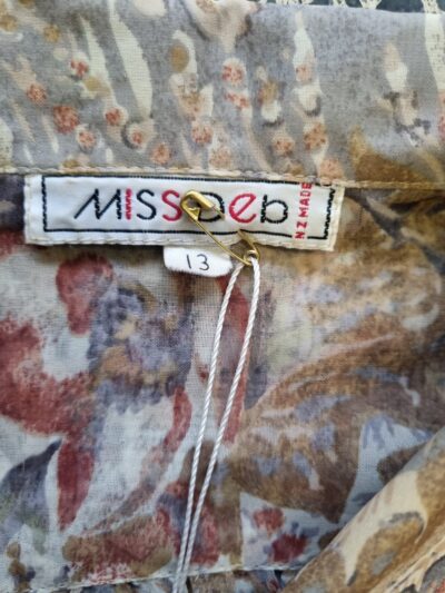 Miss Deb Cream Red Blue Paisley Sheer Shirt | Best fit 12-14 - Image 5