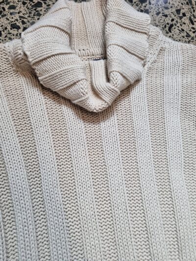 Gap Beige Cotton Knit Turtleneck | Best fit 8-12 - Image 4